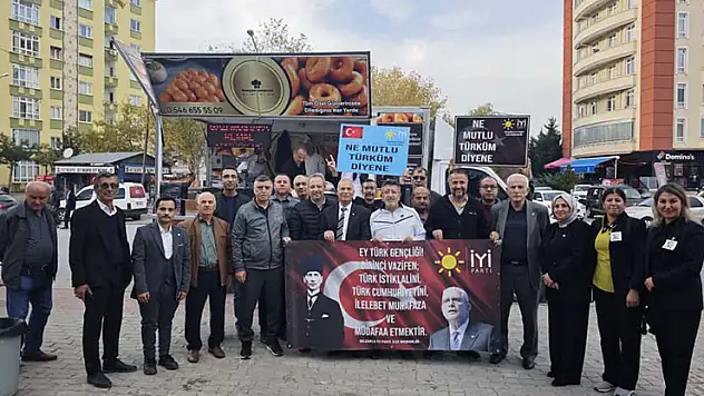 İYİ Parti Selçuklu, Atatürk'ü hatim duası okutarak andı
