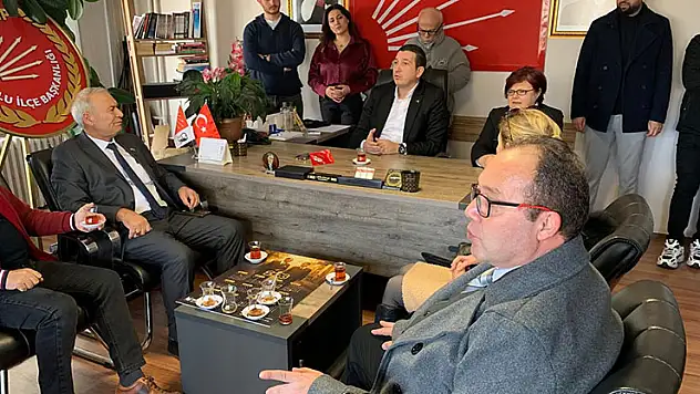 İYİ Parti'den CHP'ye ziyaret