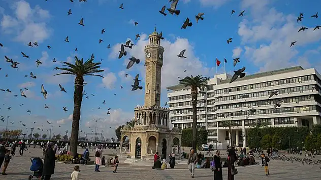 İzmir Büyükşehir Belediyesi'ne ait 21 mesken ihale yoluyla satılacak
