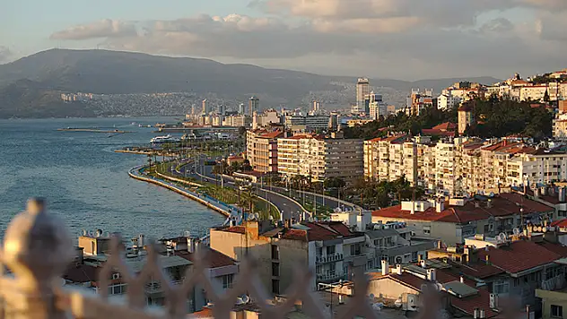 İzmir'de 31 kamu konutu satışa çıkarıldı

