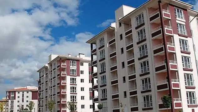 İzmir'de 50 kamu konutu satışa çıkarıldı

