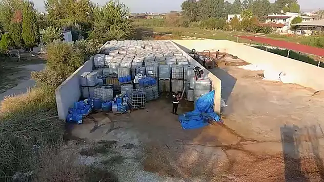 İzmir'de 705 bin litre karışımlı akaryakıt ele geçirildi
