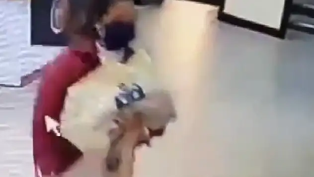 İzmir'de akılalmaz olay! Hemşire gibi gidip kucağına aldı, hastaneden 3 günlük bebeği çaldı
