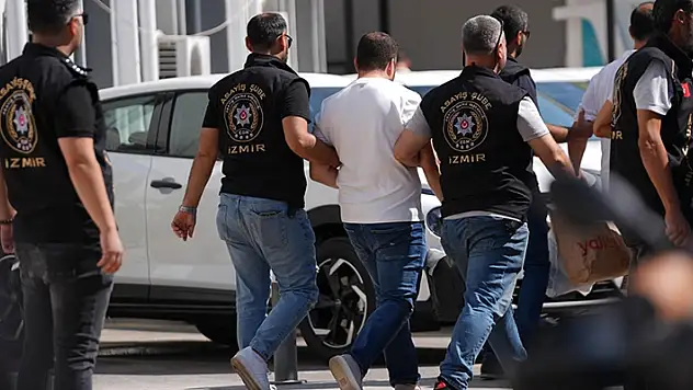 İzmir'de akıma kapılan 2 kişinin ölümüne ilişkin 14 şüpheli tutuklandı
