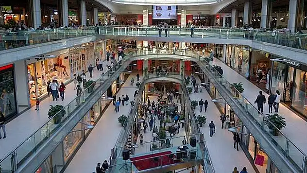 İzmir'de alışveriş merkezindeki dükkanlar ihaleyle satılacak
