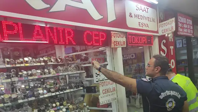 İzmir'de Arapça tabelalar indirildi