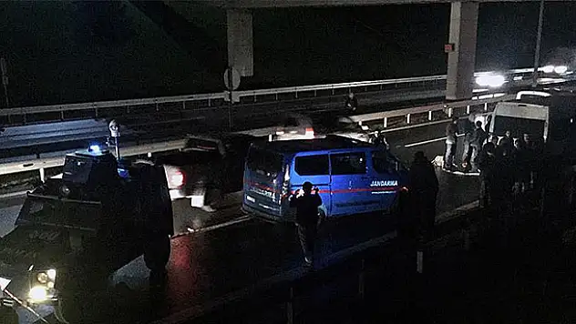 İzmir'de askeri araca silahlı saldırı