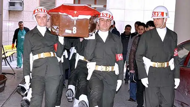 İzmir'de astsubay intihar etti