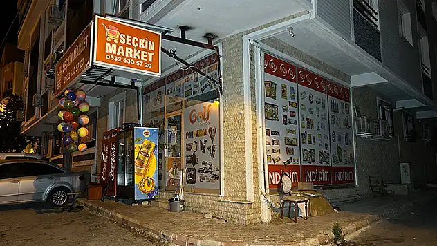 İzmir'de bir şüpheli dehşet yaşattı gasp, soygun, cinayet: 2 ölü, 1 yaralı 
