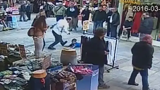 İzmir'de çocuğu darbeden esnaf serbest bırakıldı