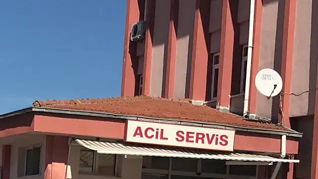 İzmir'de gazdan etkilendikleri şüphesiyle hastaneye kaldırılan 4 işçiden 1'i öldü
