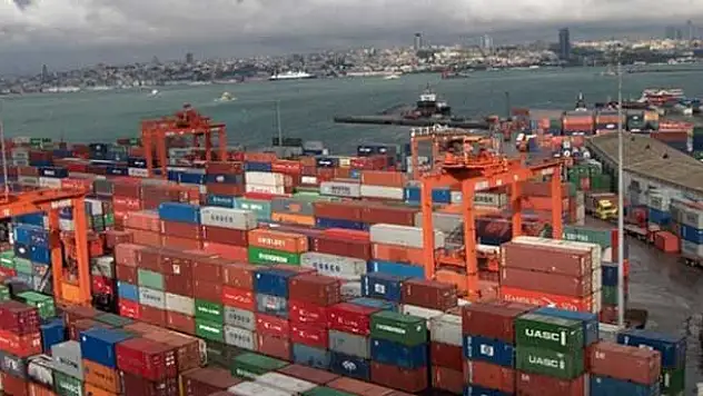 İzmir'de ihracat ve ithalat azaldı