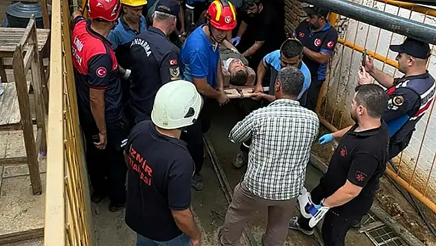 İzmir'de madende işçilerin üzerine kaya parçaları düştü: 2 yaralı
