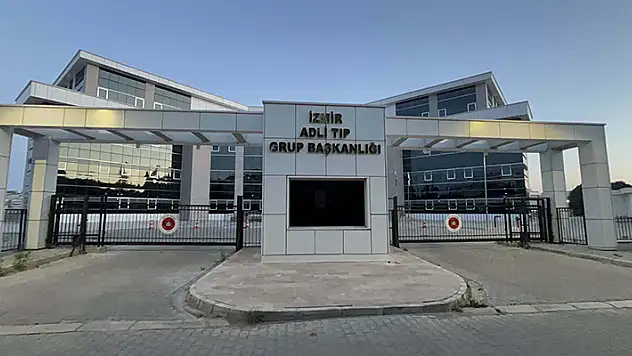 İzmir'de silahlı 'laf atma' kavgası: 1 ölü, 2 yaralı
