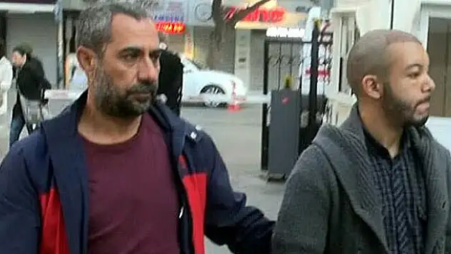 İzmir'de yakalanan DAEŞ üyesi Fransız yetkililere teslim edildi