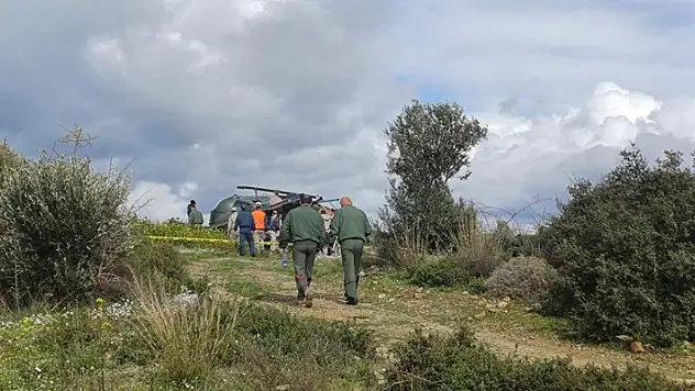 İzmir'de yan yatan helikopterdeki 1 kişi yaralandı
