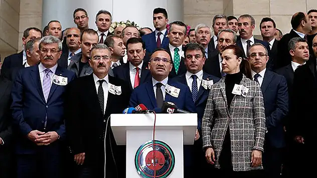 İzmir'deki terör saldırısıyla ilgili 18 gözaltı