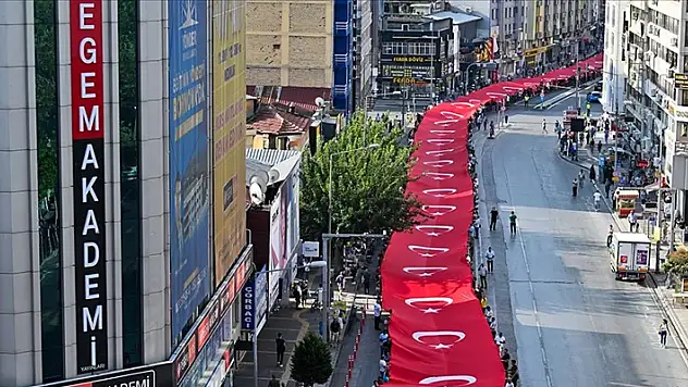 İzmir'in düşman işgalinden kurtuluşunun 101. yıl dönümü kutlanıyor 
