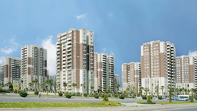İzmir Karabağlar'da TOKİ konutları satışa çıkıyor
