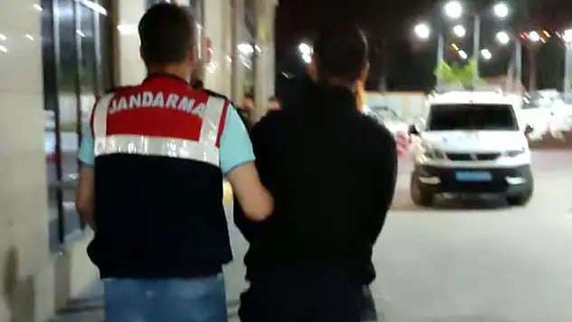 İzmir merkezli 11 ilde FETÖ operasyonu 19 gözaltı
