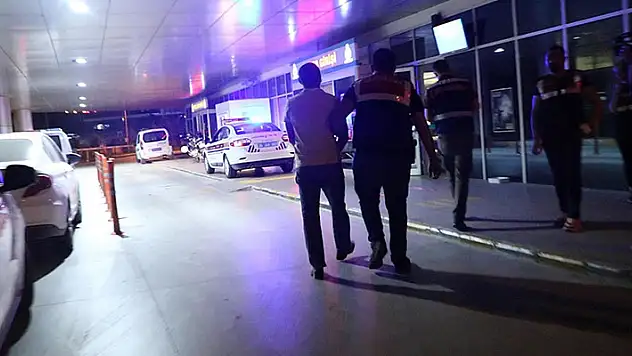 İzmir merkezli 47 ilde FETÖ'nün TSK yapılanmasına yönelik 229 gözaltı kararı
