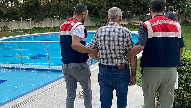 İzmir merkezli 9 ilde DHKP-C ve MLKP operasyonu: 30 gözaltı
