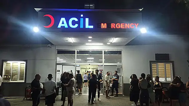 İzmir Seferihisar açıklarında teknede yangının ardından patlama: 6 yaralı
