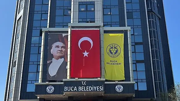 İzmir'de Buca Belediyesine yönelik rüşvet operasyonunda 25 şüpheli gözaltında