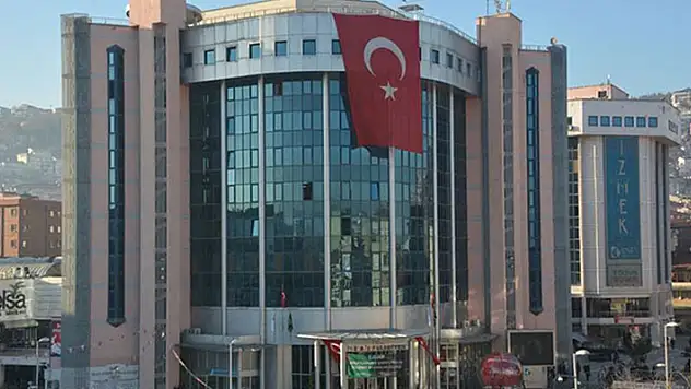 İzmit Belediyesine ait 17 adet ticari işletme kiraya verilecek
