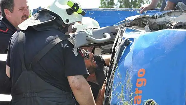 İznik'te kamyonet devrildi: 1 yaralı