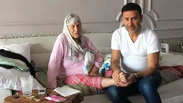 İzzet Yıldızhan yoğun bakımdaki annesi için dua istedi