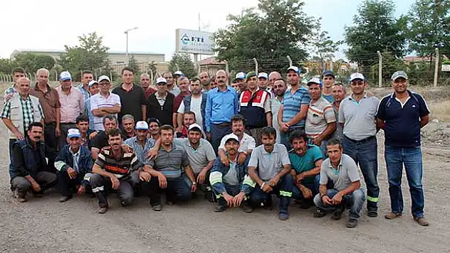 Jandarma devreye girdi, işçilerin grevi sona erdi