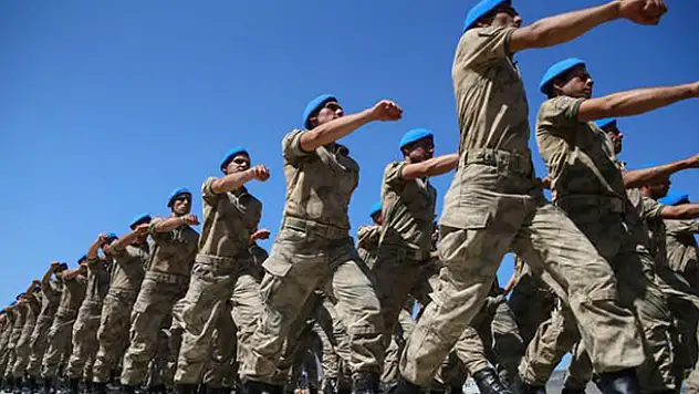 Jandarma ve Sahil Güvenlik Akademisi 5 bin sözleşmeli uzman erbaş alacak