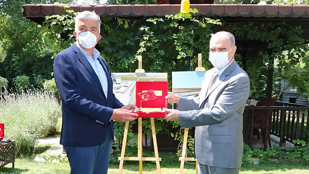 Jandarmadan Konya Ticaret Borsasına teşekkür plaketi
