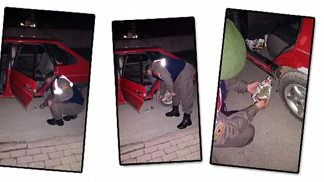 Jandarmayı görünce otomobilden atılan paketten esrar çıktı