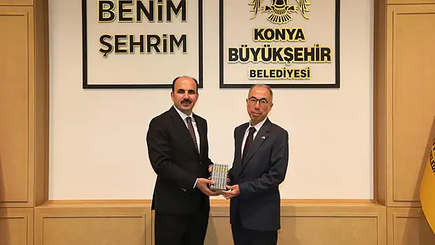 Japonya Büyükelçisi Suzuki Başkan Altay ile buluştu
