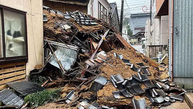 Japonya'daki depremlerde yaşamını yitirenlerin sayısı 180'e çıktı
