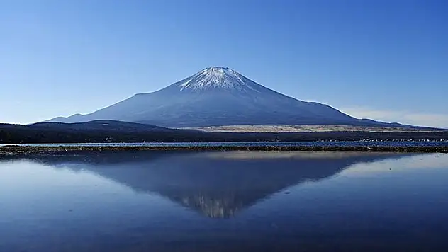 Japonya'da üniversite öğrencisi, bir haftada iki kez Fuji Dağı'ndan kurtarıldı