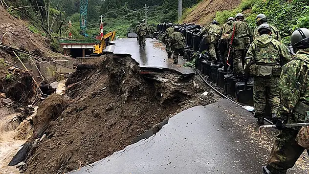 Japonya'daki sel ve toprak kaymalarında ölü sayısı 7'ye yükseldi
