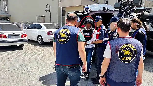 JASAT, 4'ü cinayet, 45 suçtan aranan firariyi 11 yıl sonra operasyonla yakaladı
