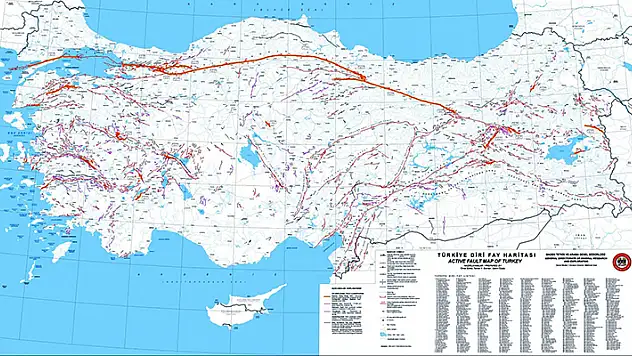 Jeoloji Mühendisi Prof. MTA'nın diri fay hatları haritasını beğenmedi: Türkiye'nin gerçek deprem potansiyelini yansıtmıyor