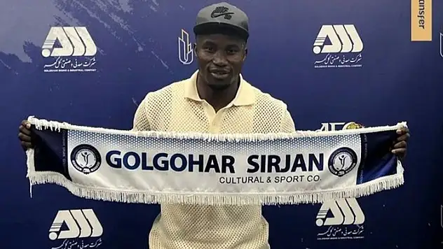 Junior Sambou, İran ekibine imzayı attı