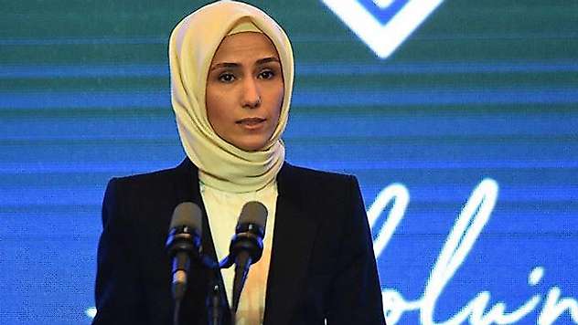 KADEM Yönetim Kurulu Başkan Yardımcısı Sümeyye Erdoğan Bayraktar, 'Pandemi Psikolojisinde Aile' panelinde konuştu