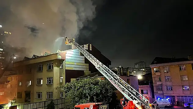 Kadıköy'de bir binada meydana gelen patlamada 3 kişi hayatını kaybetti
