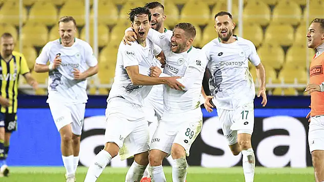 KADIKÖY'DE KARTAL ALAYI