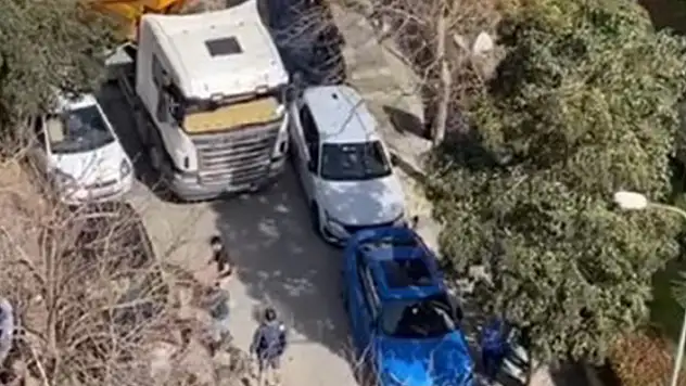 Kadıköy'de kornaya bastın tartışmasında bıçak ve kemerli saldırı: 3 yaralı