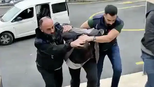 Kadıköy'deki bıçaklı saldırıda ölen Minguzzi'nin ailesini tehdit eden 5 şüpheli yakalandı