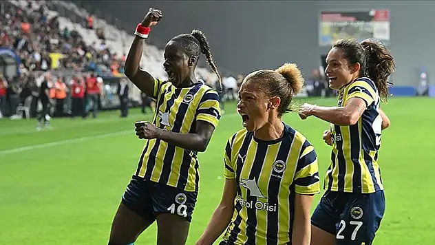 Kadın futbolu derbisinde Fenerbahçe, yarın Beşiktaş'ı konuk edecek
