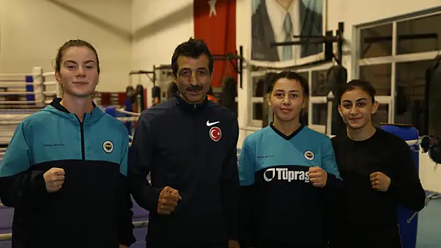 Kadın milli boksörler Kastamonu'da çalışıyor