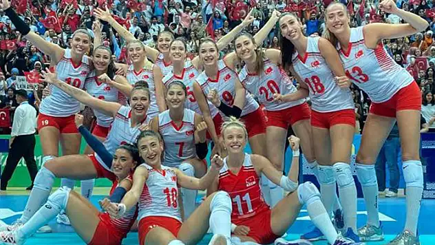 Kadın voleybolunda Türkiye altın madalya kazandı
